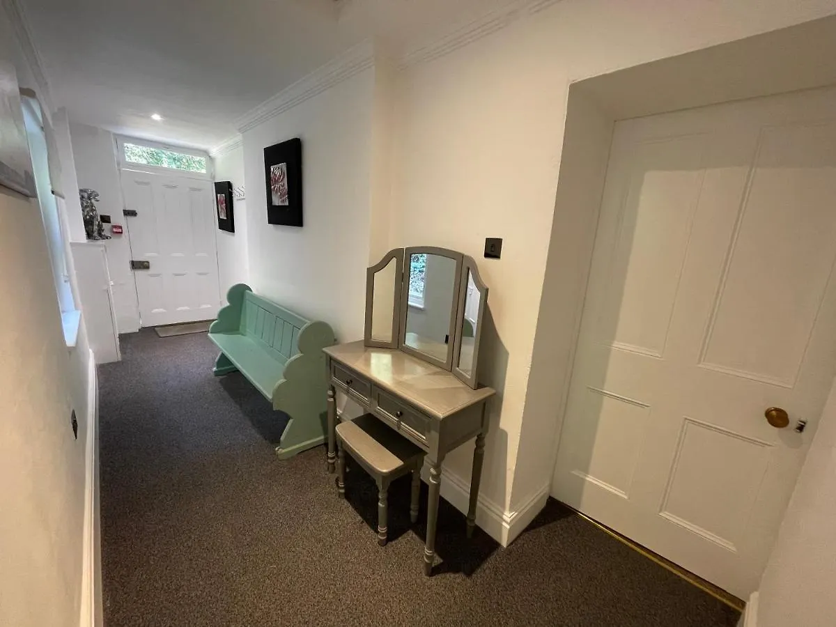 Mulgrave Country Cottage Sandsend 0*,